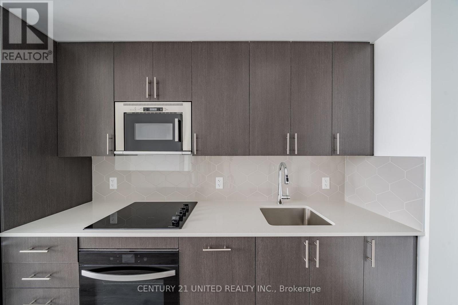 #1203 2545 SIMCOE STREET - 18