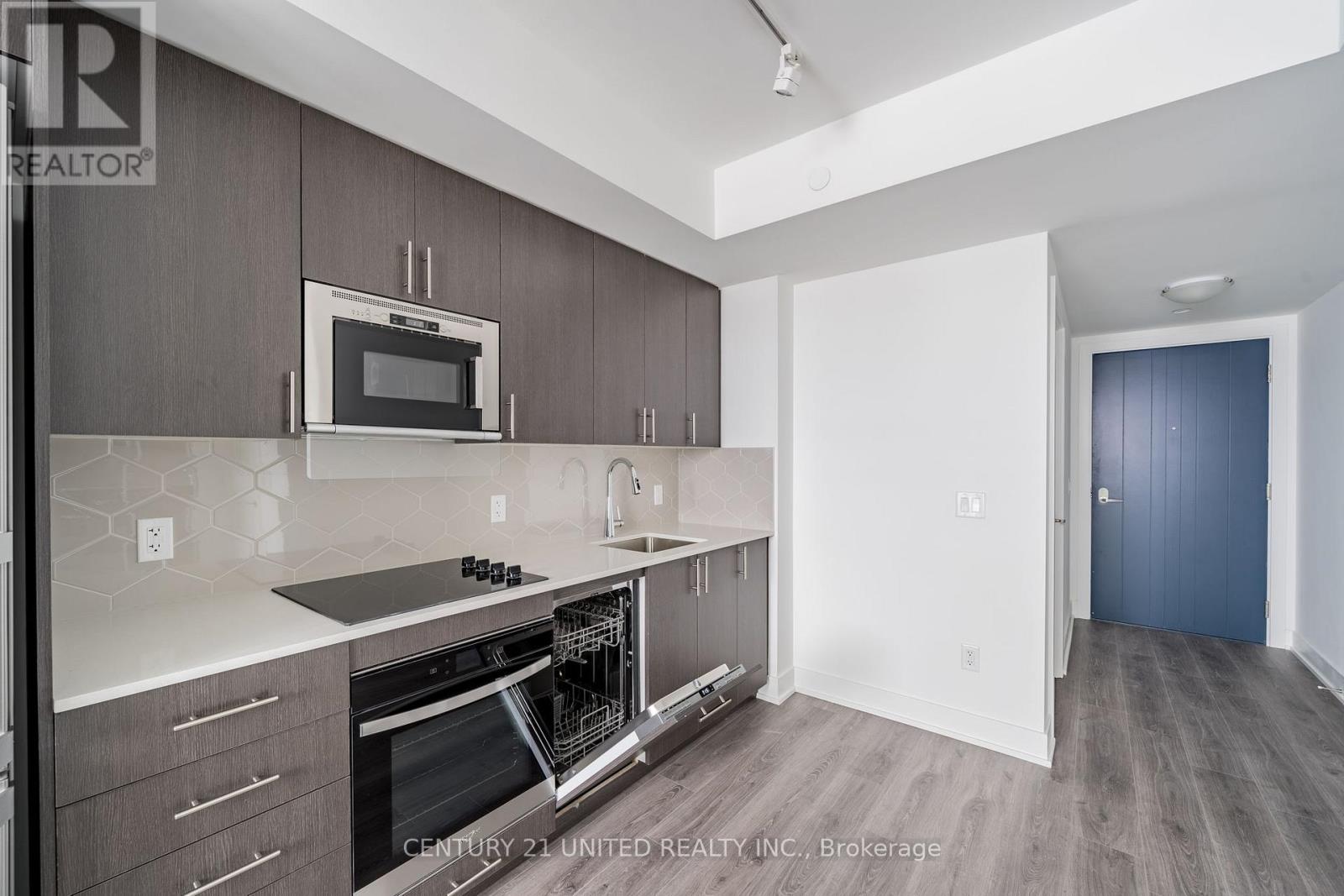 #1203 2545 SIMCOE STREET - 19