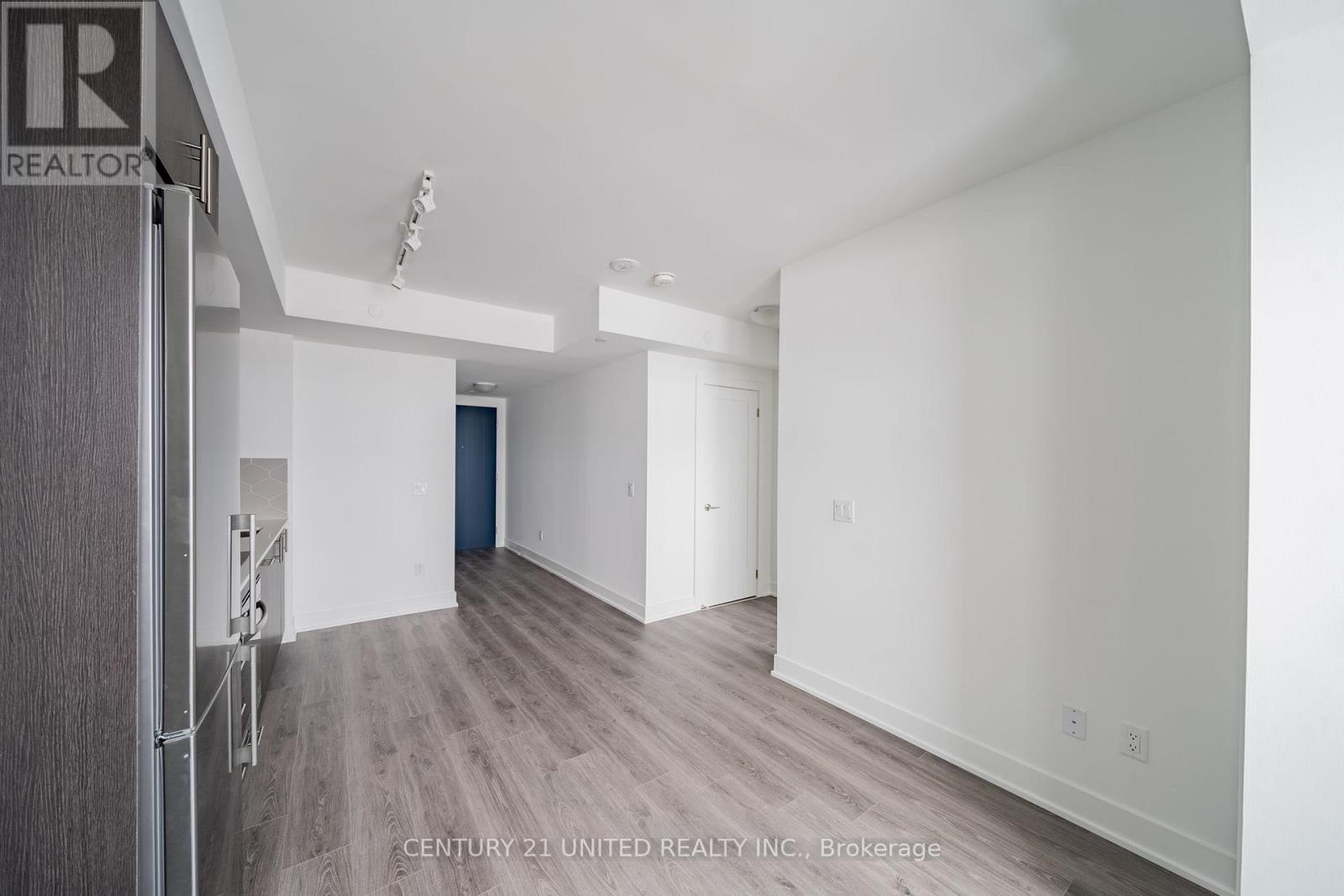 1203 - 2545 SIMCOE STREET — photo 30