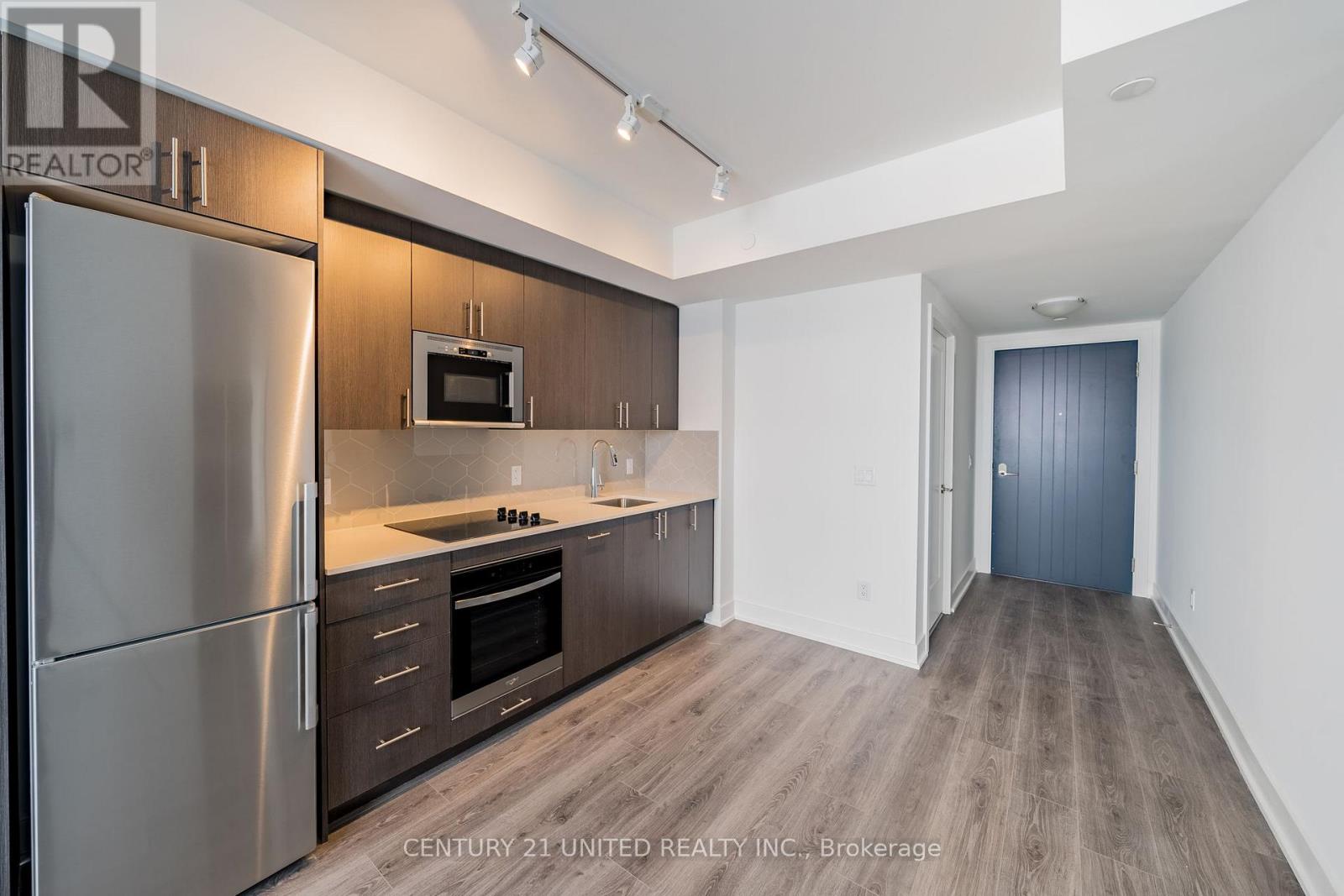 #1203 2545 SIMCOE STREET - 31