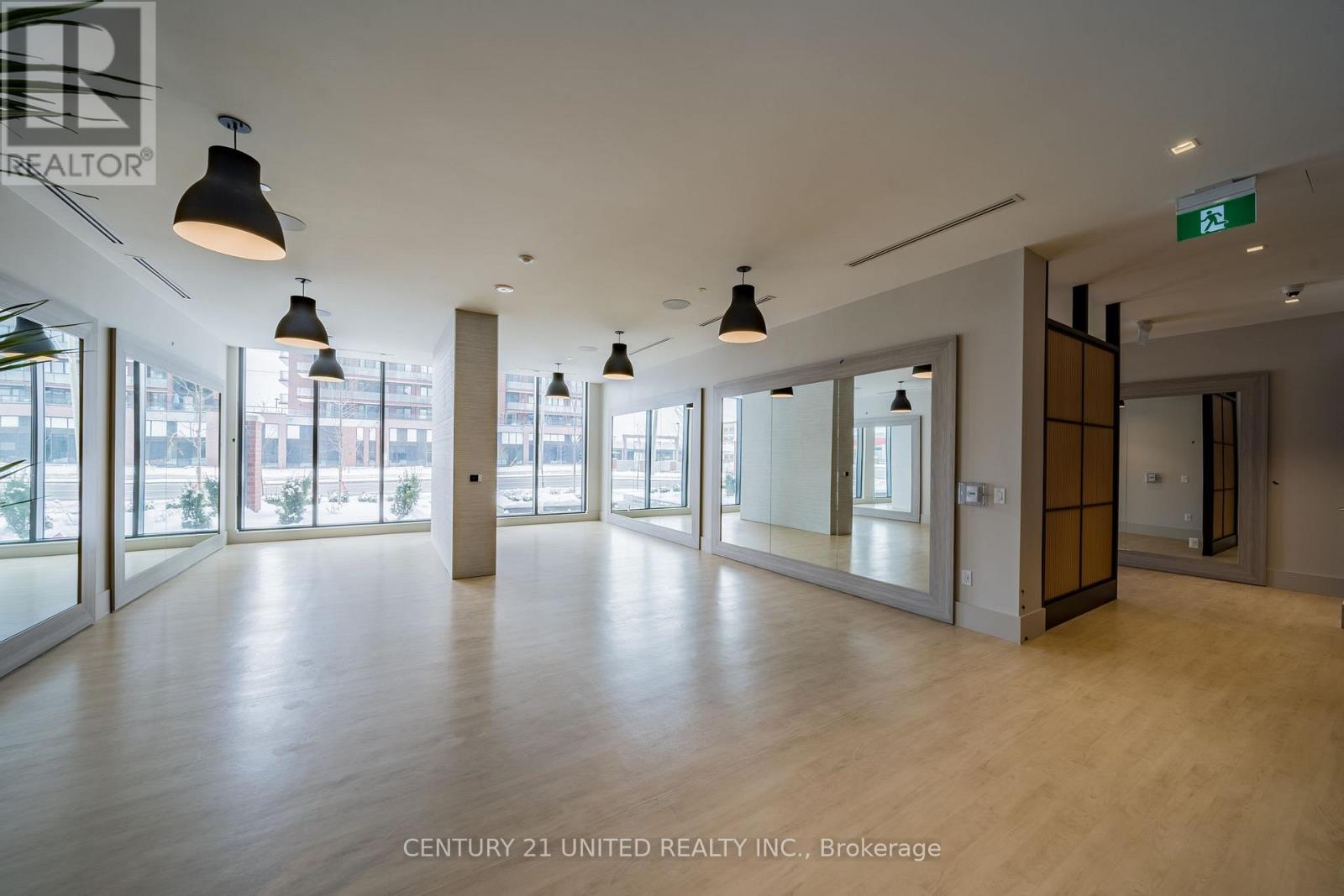 1203 - 2545 SIMCOE STREET — photo 38