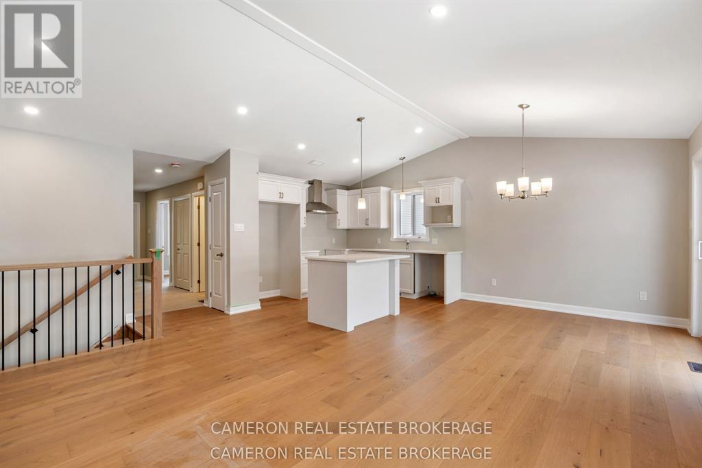 3153 MAURICY STREET - 3
