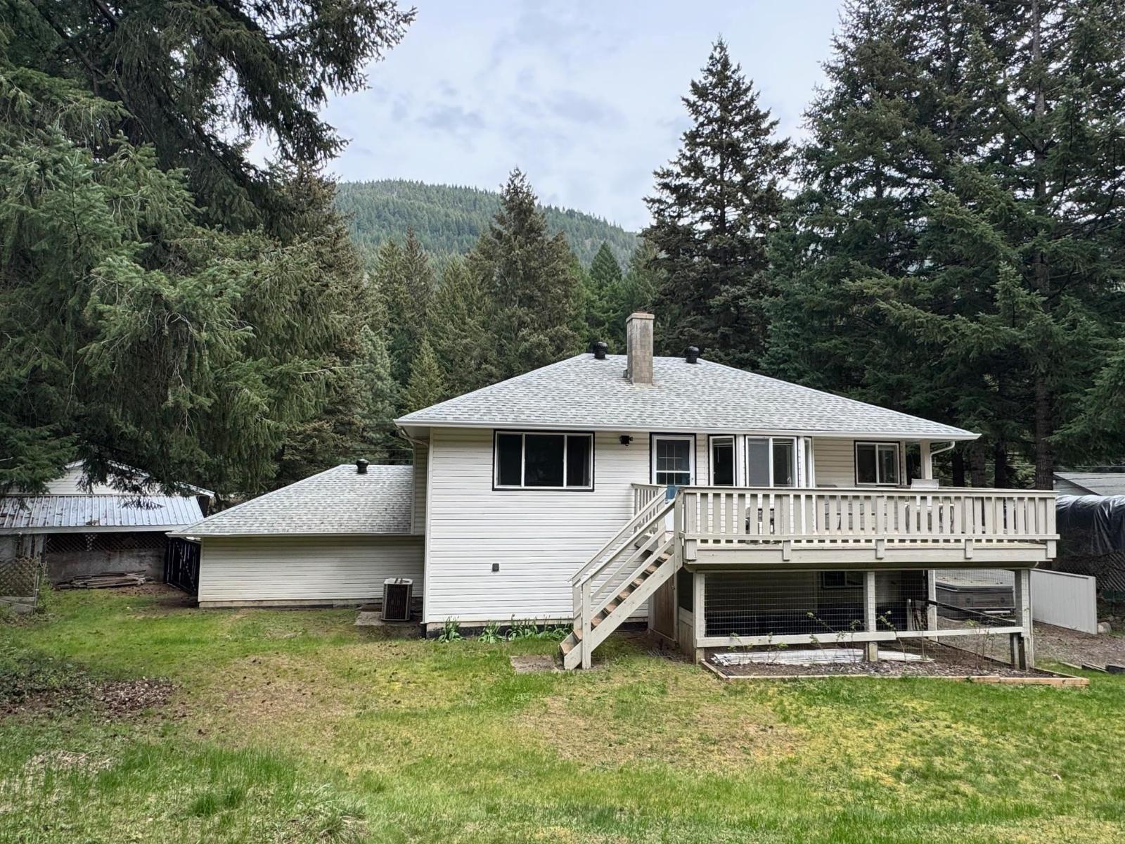 50615 SLANZI ROAD, Fraser Canyon — photo 5