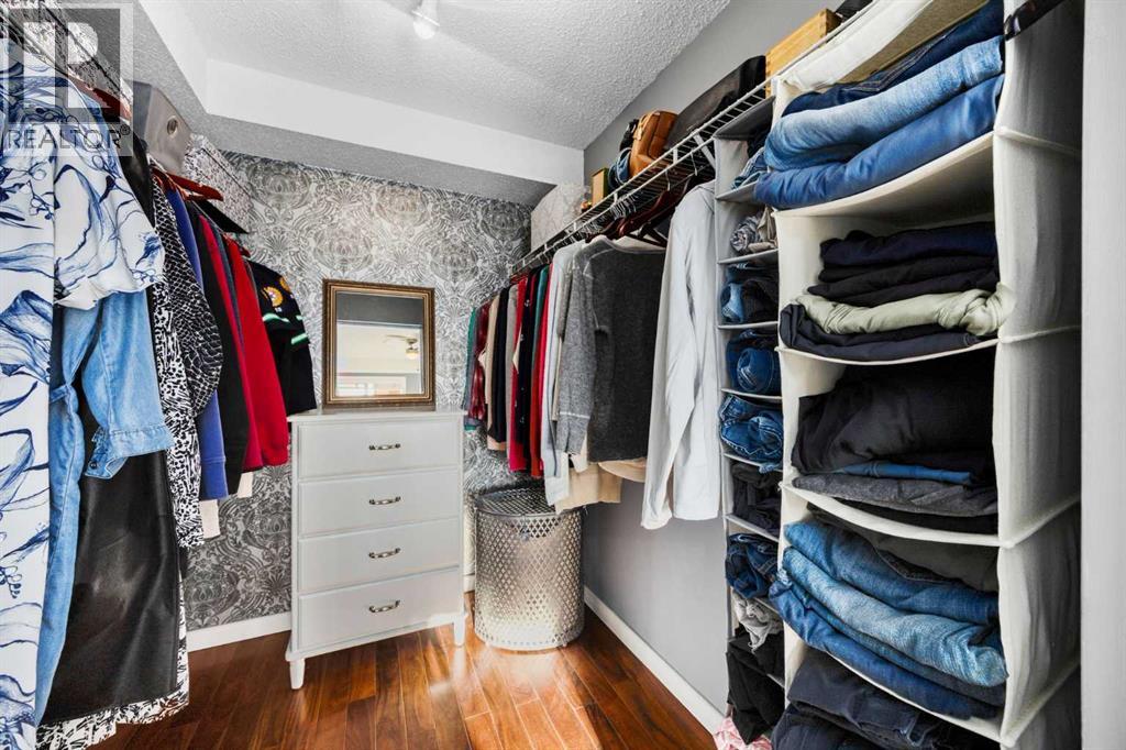 505 Railway Street West, Cochrane