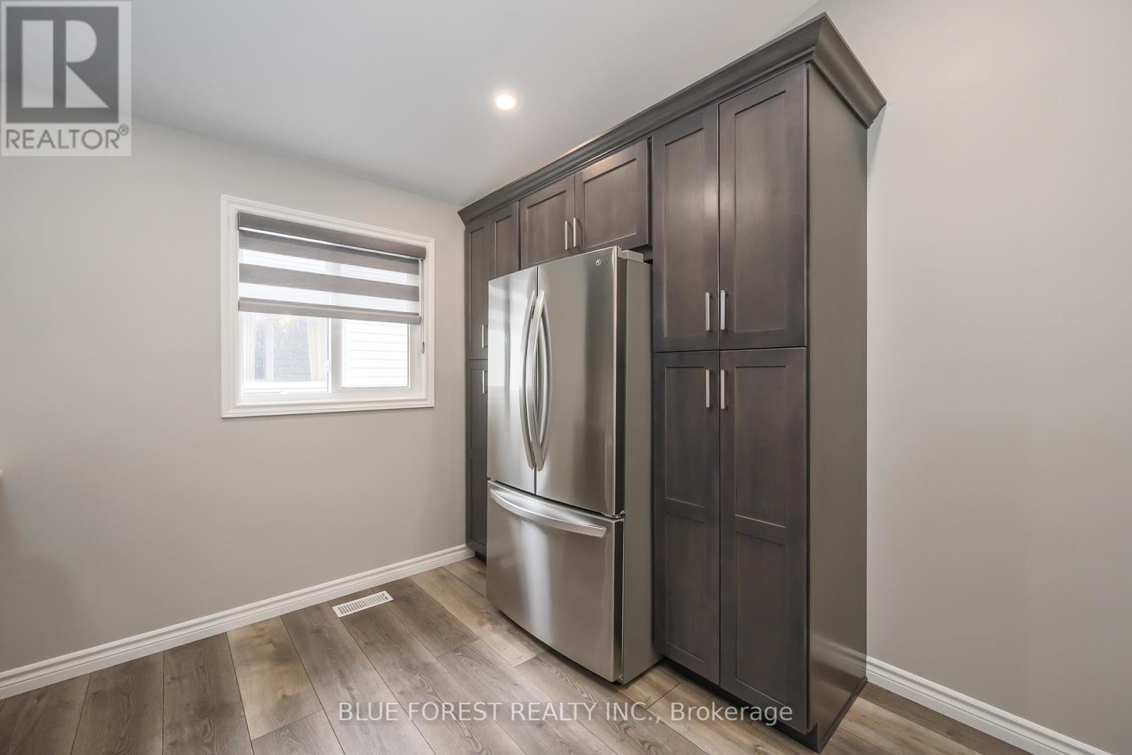 45 KINGSBRIDGE STREET Property Photo