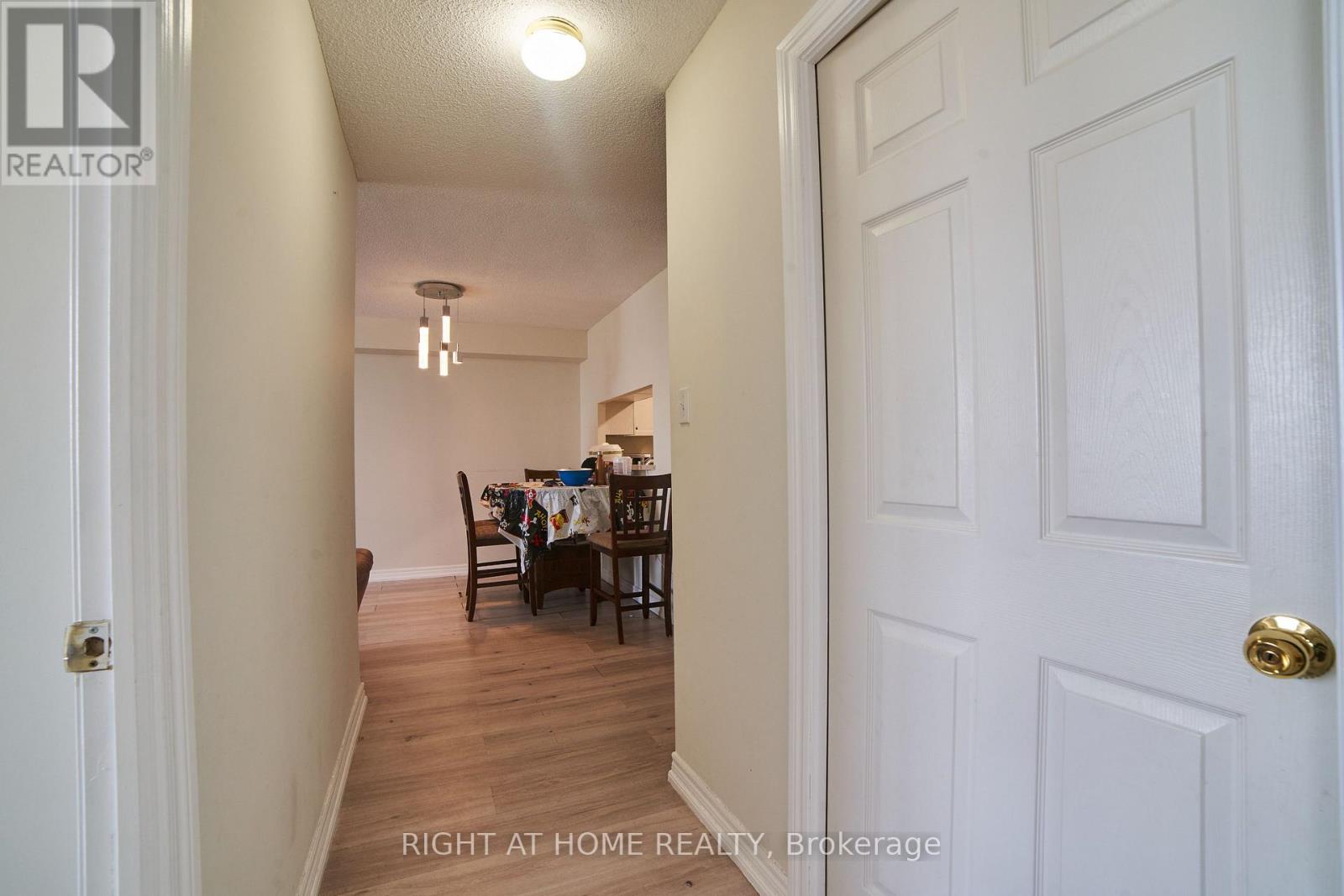 #609 1700 EGLINTON AVENUE E - 21