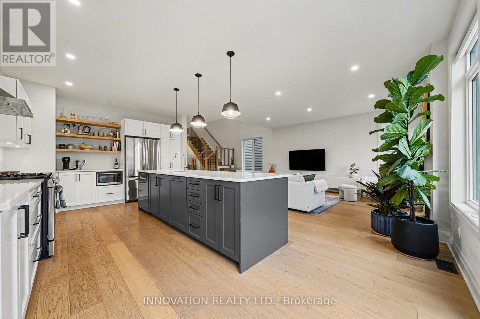 957 ATRIUM RIDGE - 11