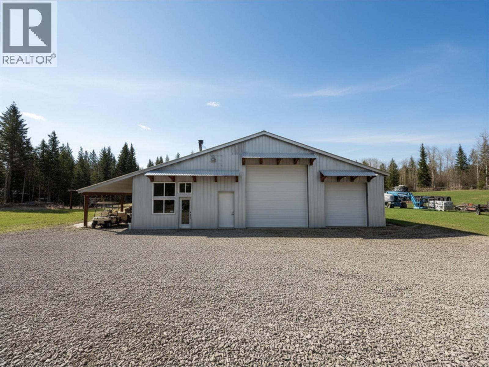 2852 PINNACLES ROAD - 26