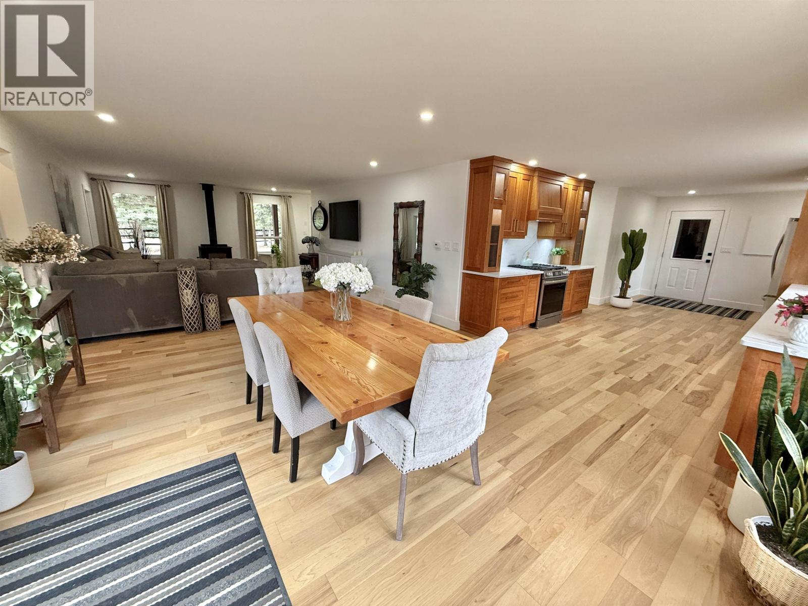 2852 PINNACLES ROAD - 11