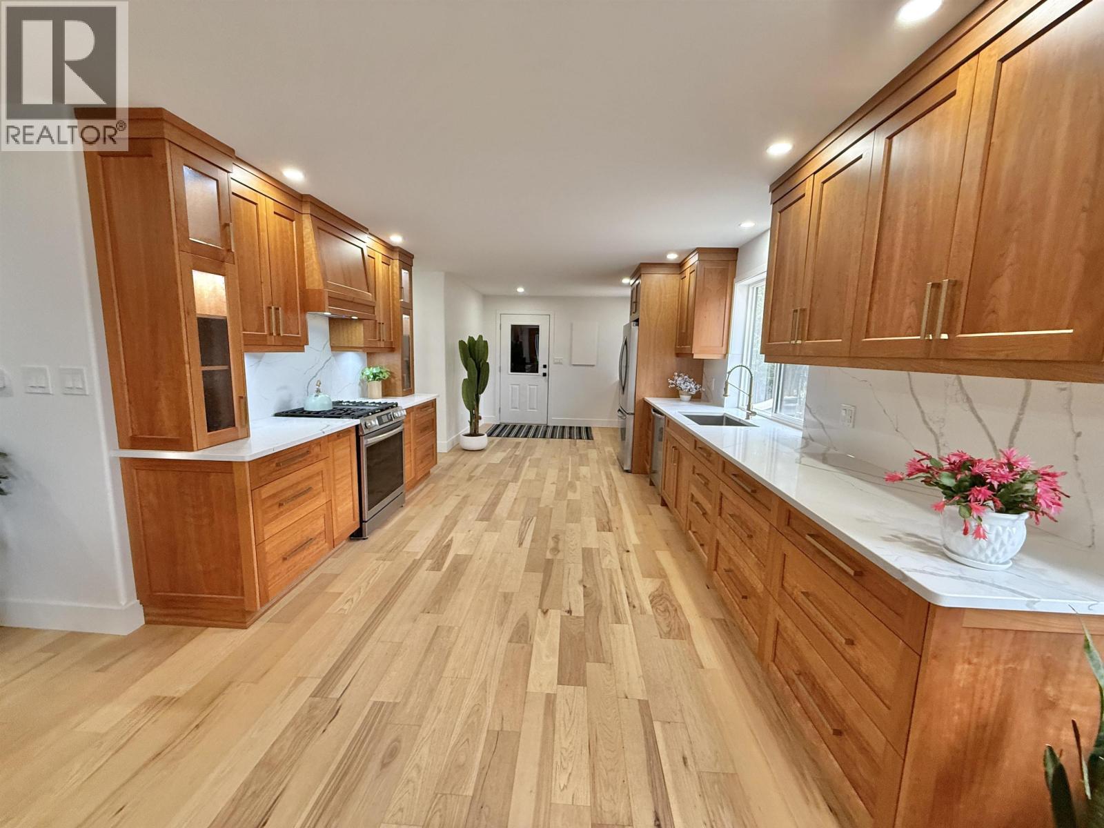 2852 PINNACLES ROAD - 6