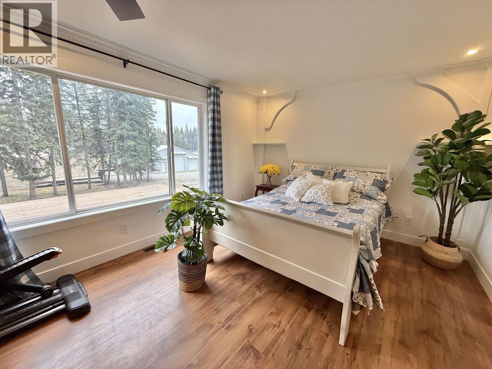 2852 PINNACLES ROAD - 21