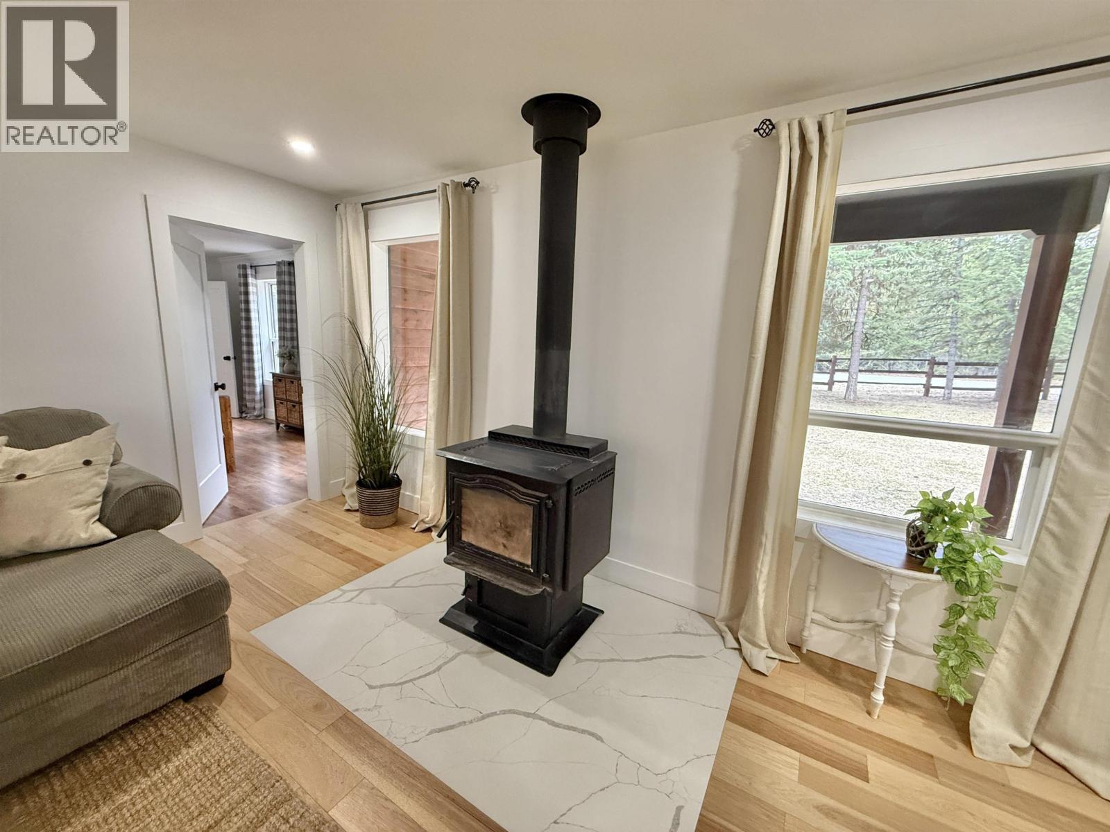 2852 PINNACLES ROAD - 17