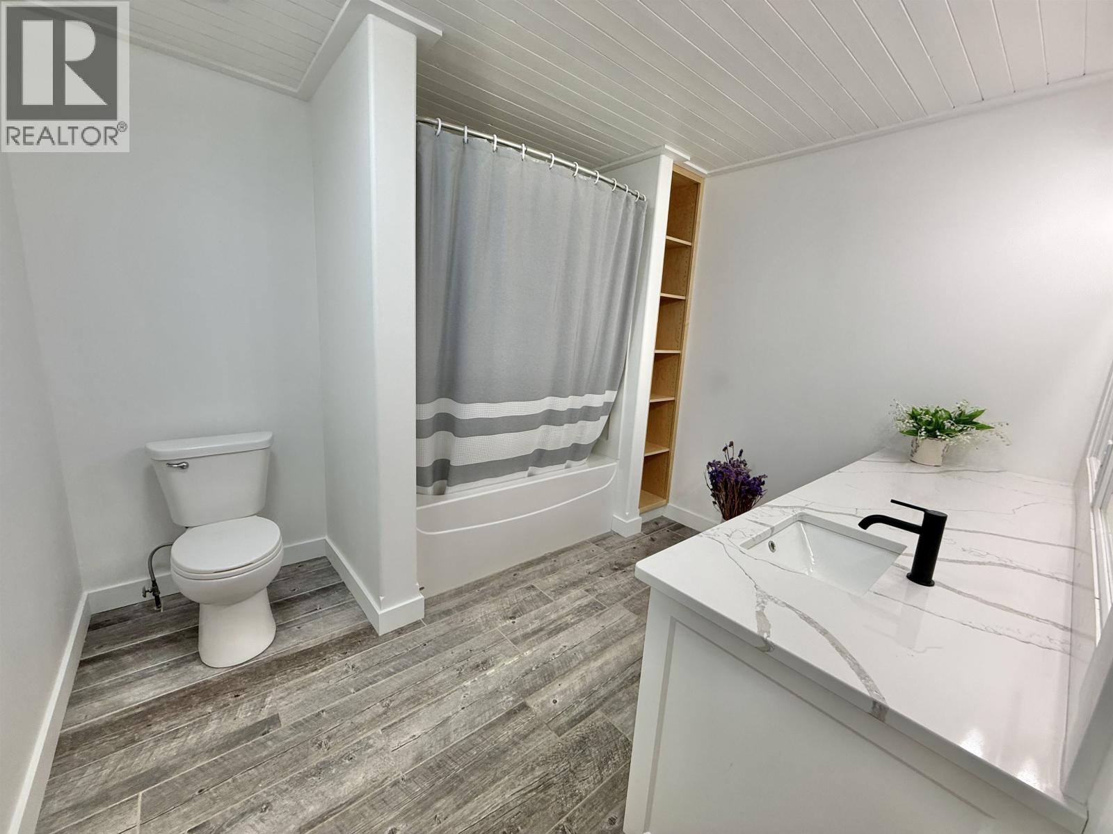 2852 PINNACLES ROAD - 25