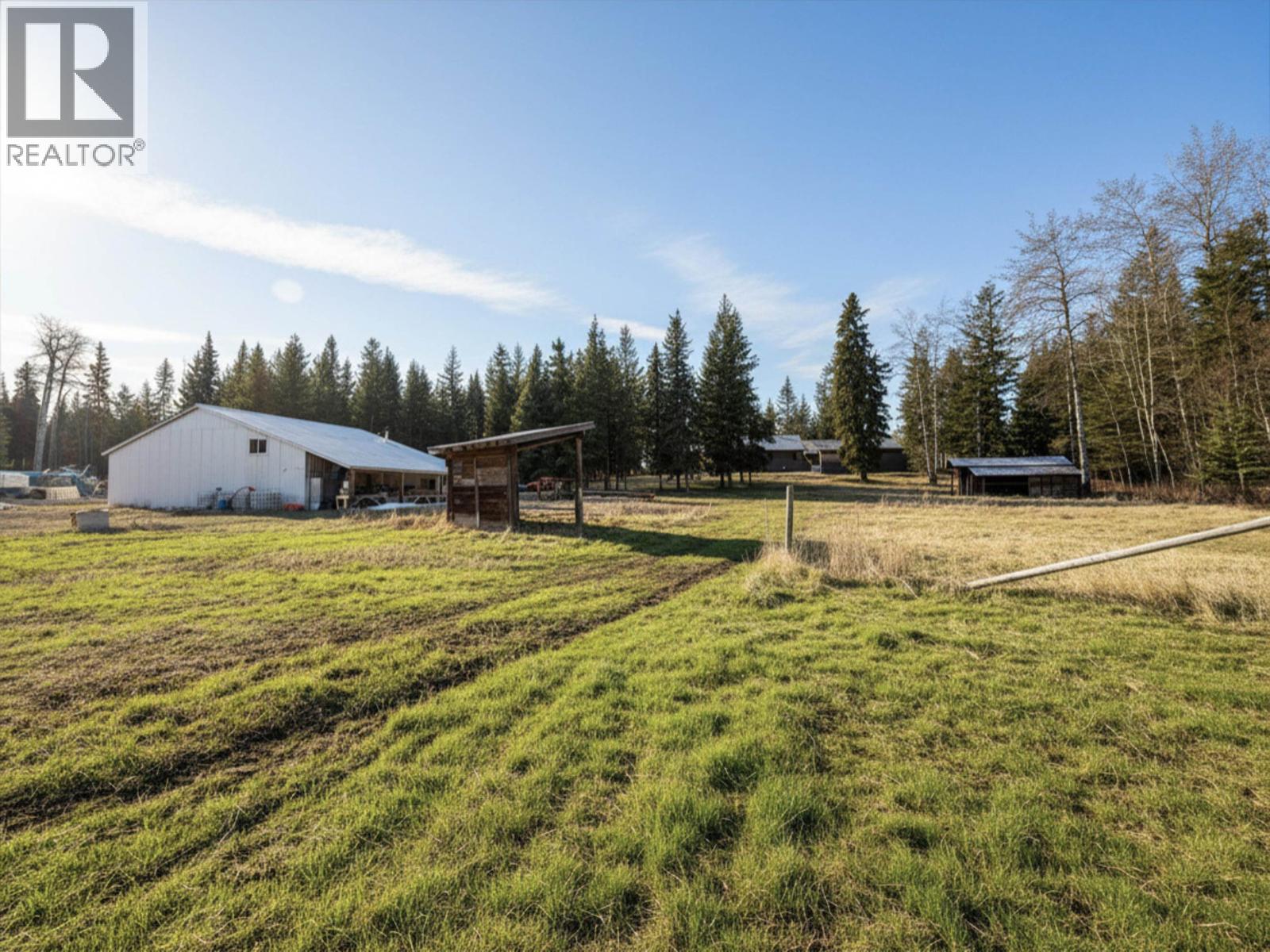 2852 PINNACLES ROAD - 37