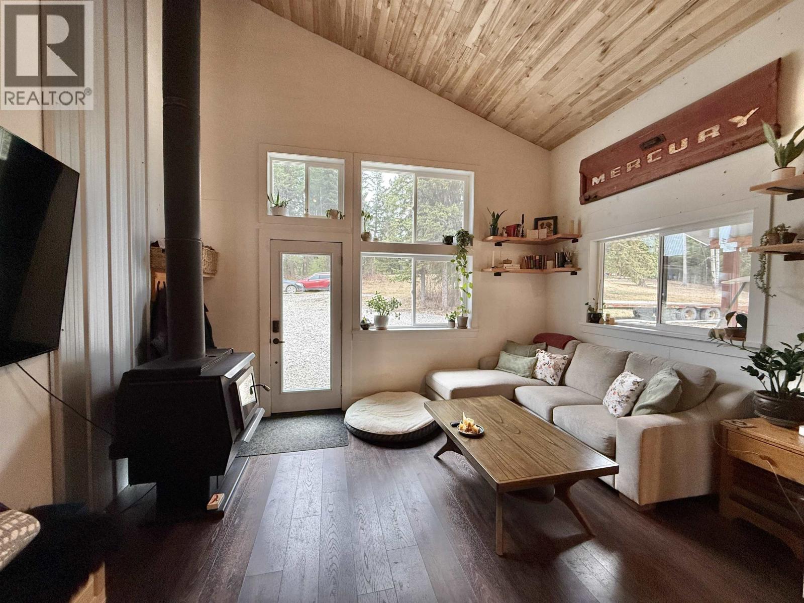 2852 PINNACLES ROAD - 30