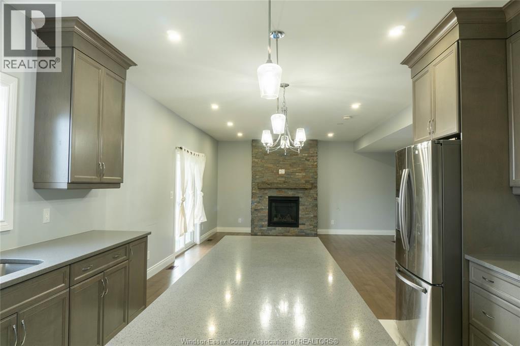 74 DUNDEE DRIVE - 15