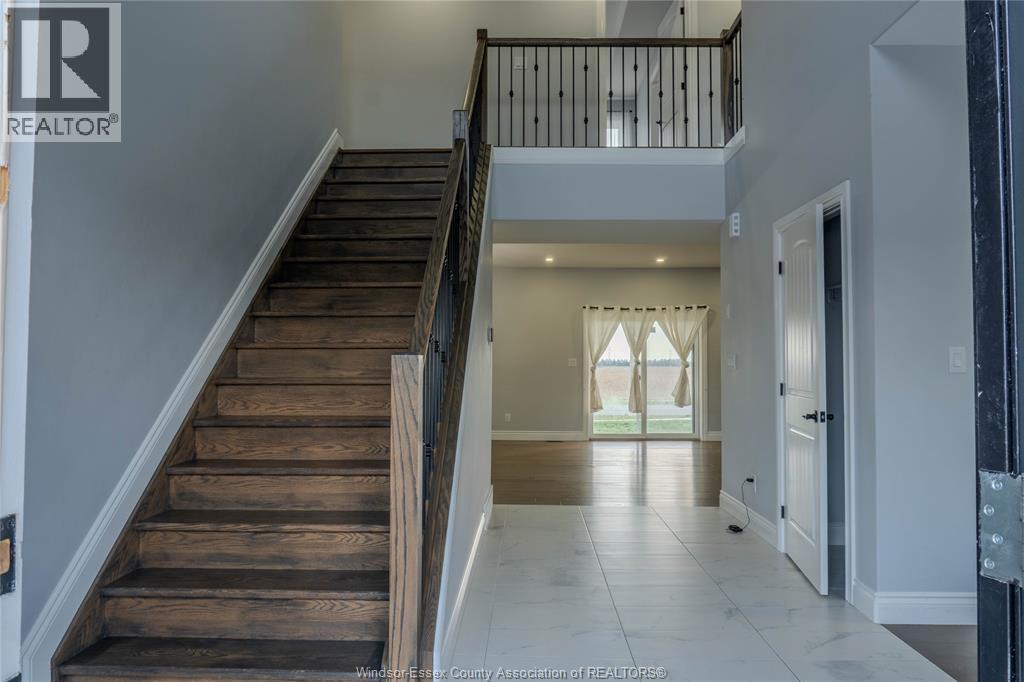 74 DUNDEE DRIVE - 5