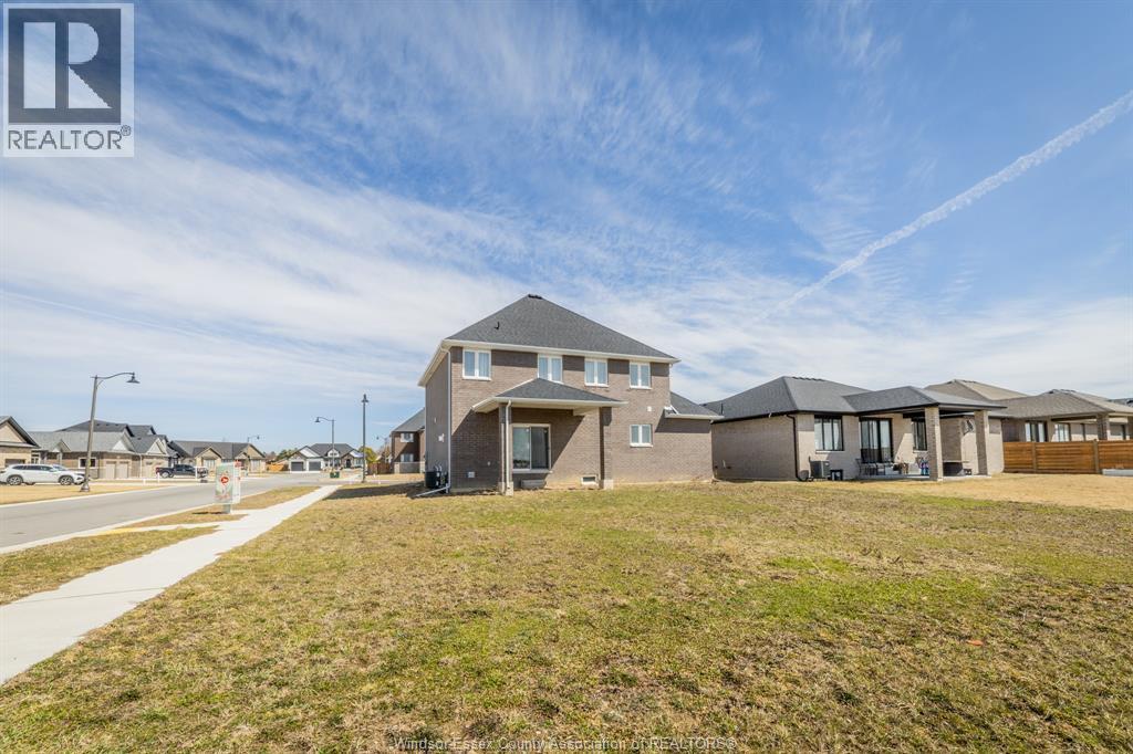74 DUNDEE DRIVE - 34