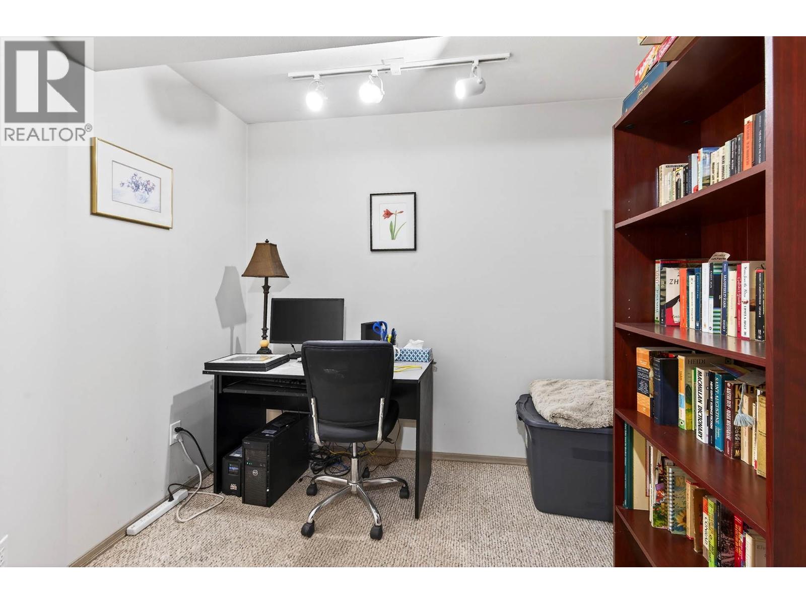 2349 DRUMMOND COURT - 31