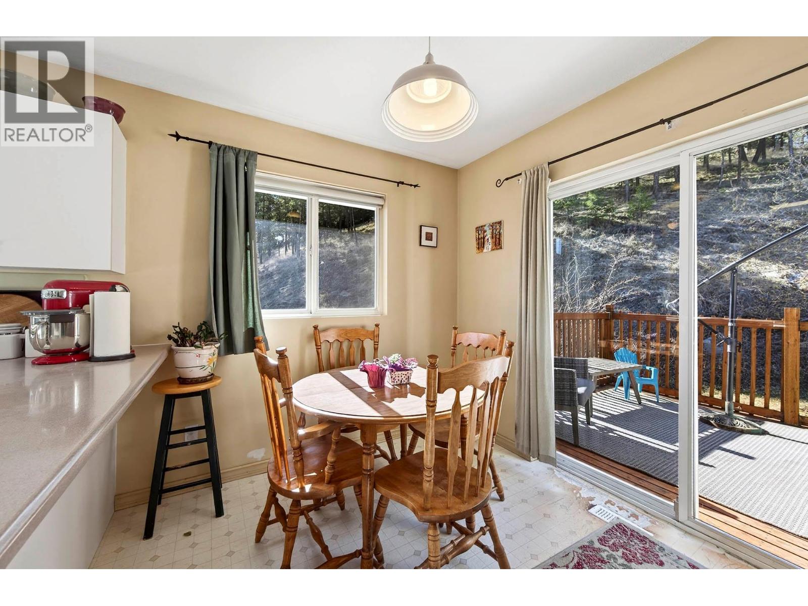 2349 DRUMMOND COURT - 12