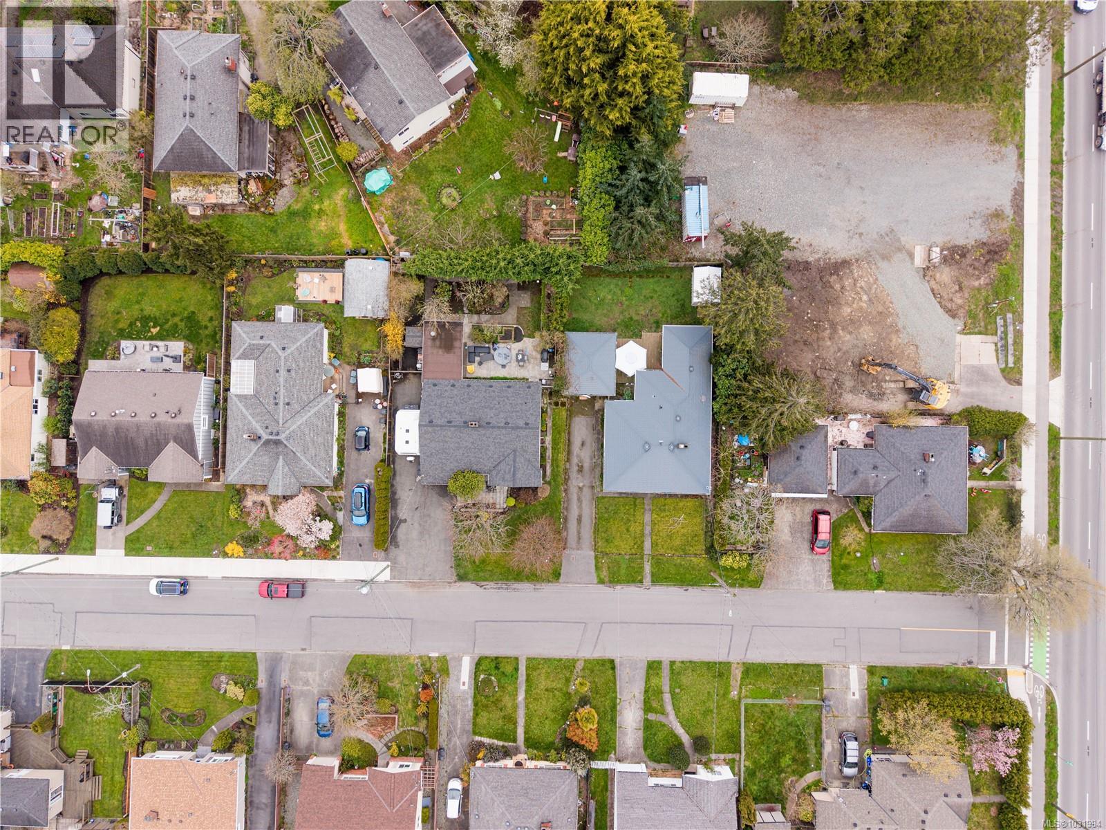  1661/1663 Freeman Avenue, Saanich