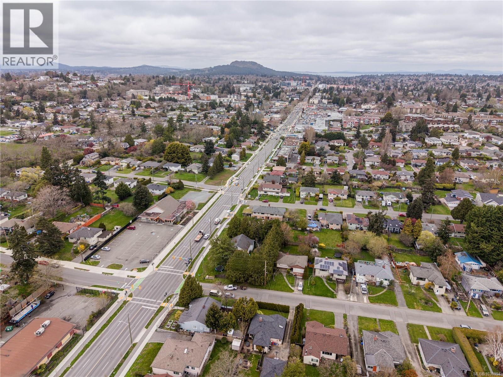  1661/1663 Freeman Avenue, Saanich