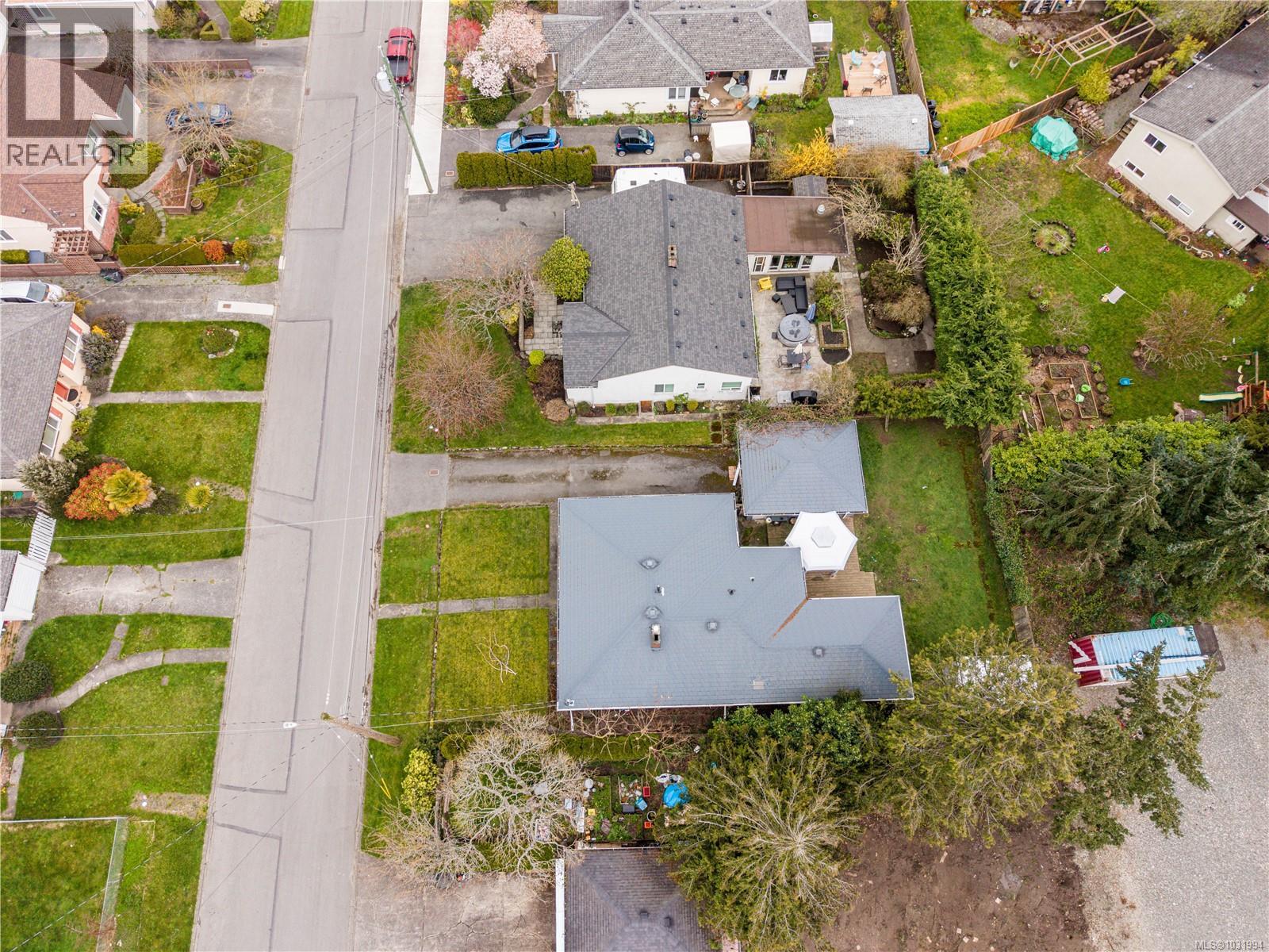  1661/1663 Freeman Avenue, Saanich