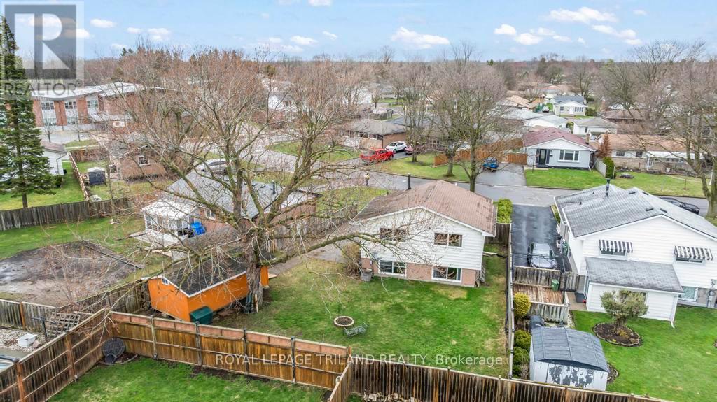 66 GARLAND CRESCENT Property Photo