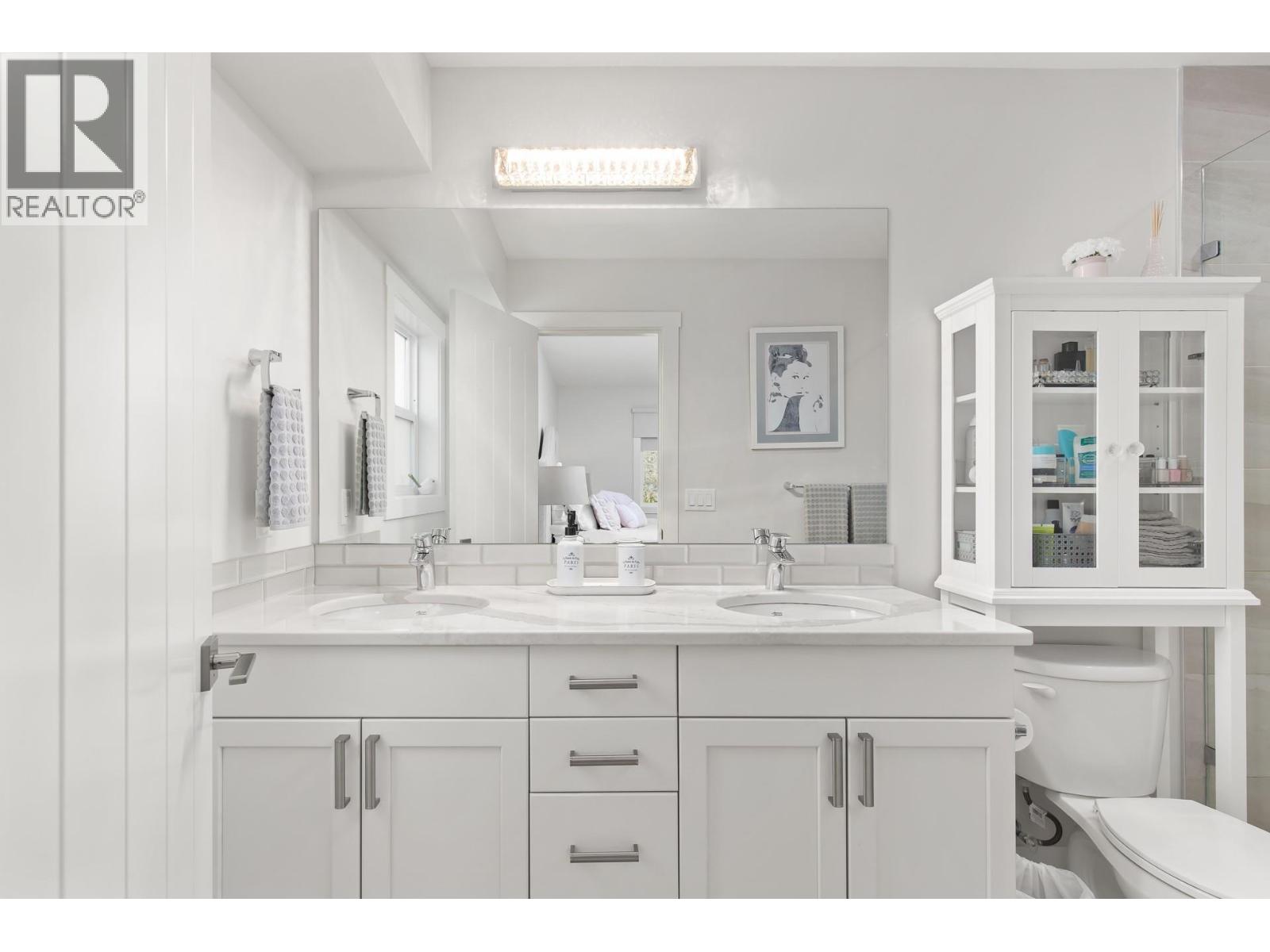 2612 Paramount Drive - 22