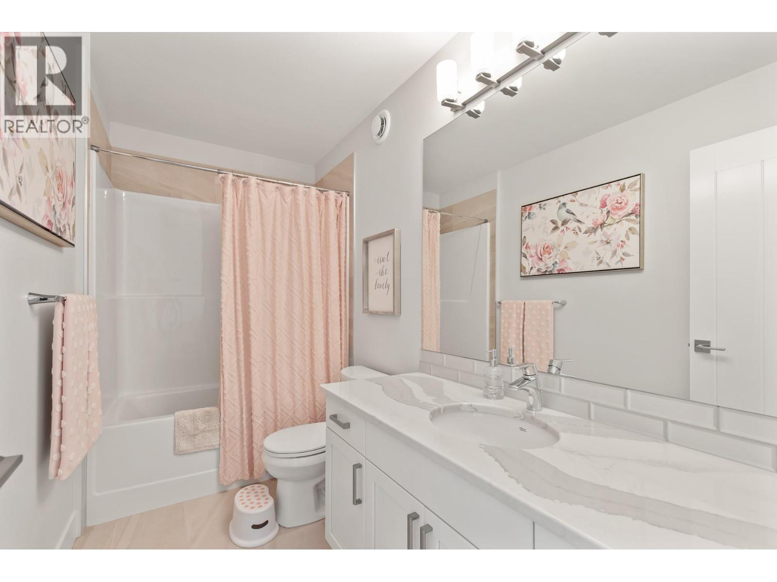 2612 Paramount Drive - 24