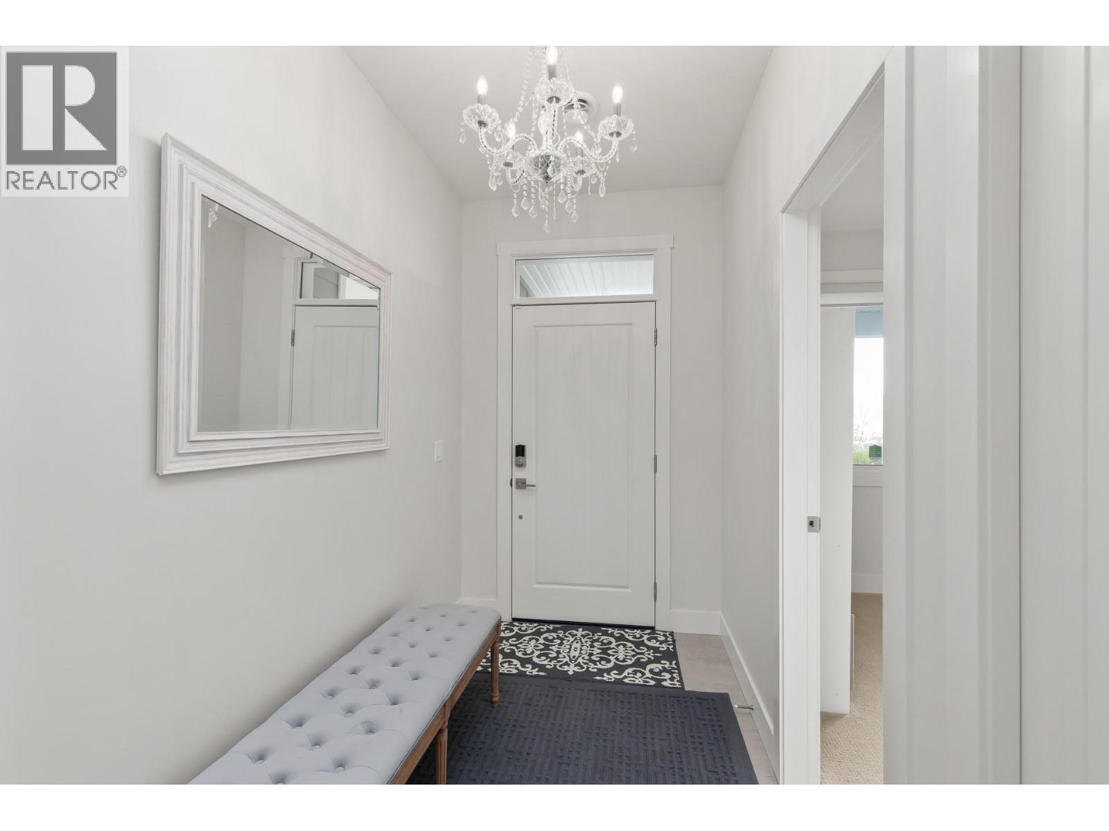  2612 Paramount Drive, West Kelowna