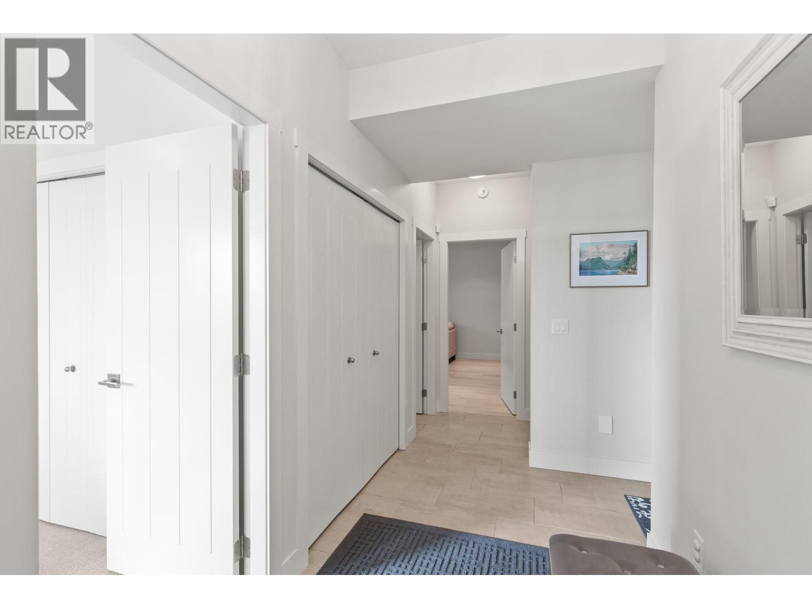  2612 Paramount Drive, West Kelowna