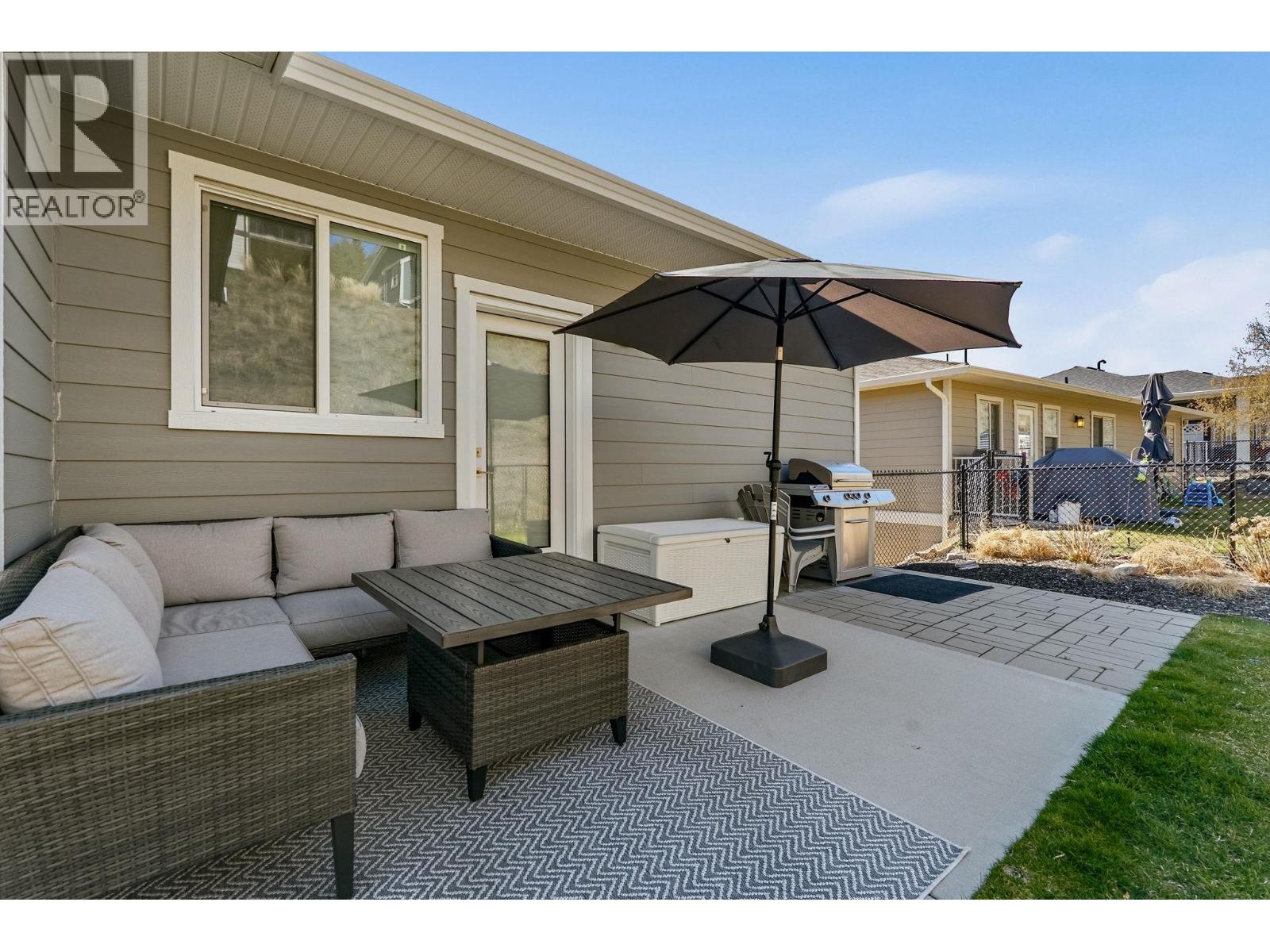  2612 Paramount Drive, West Kelowna