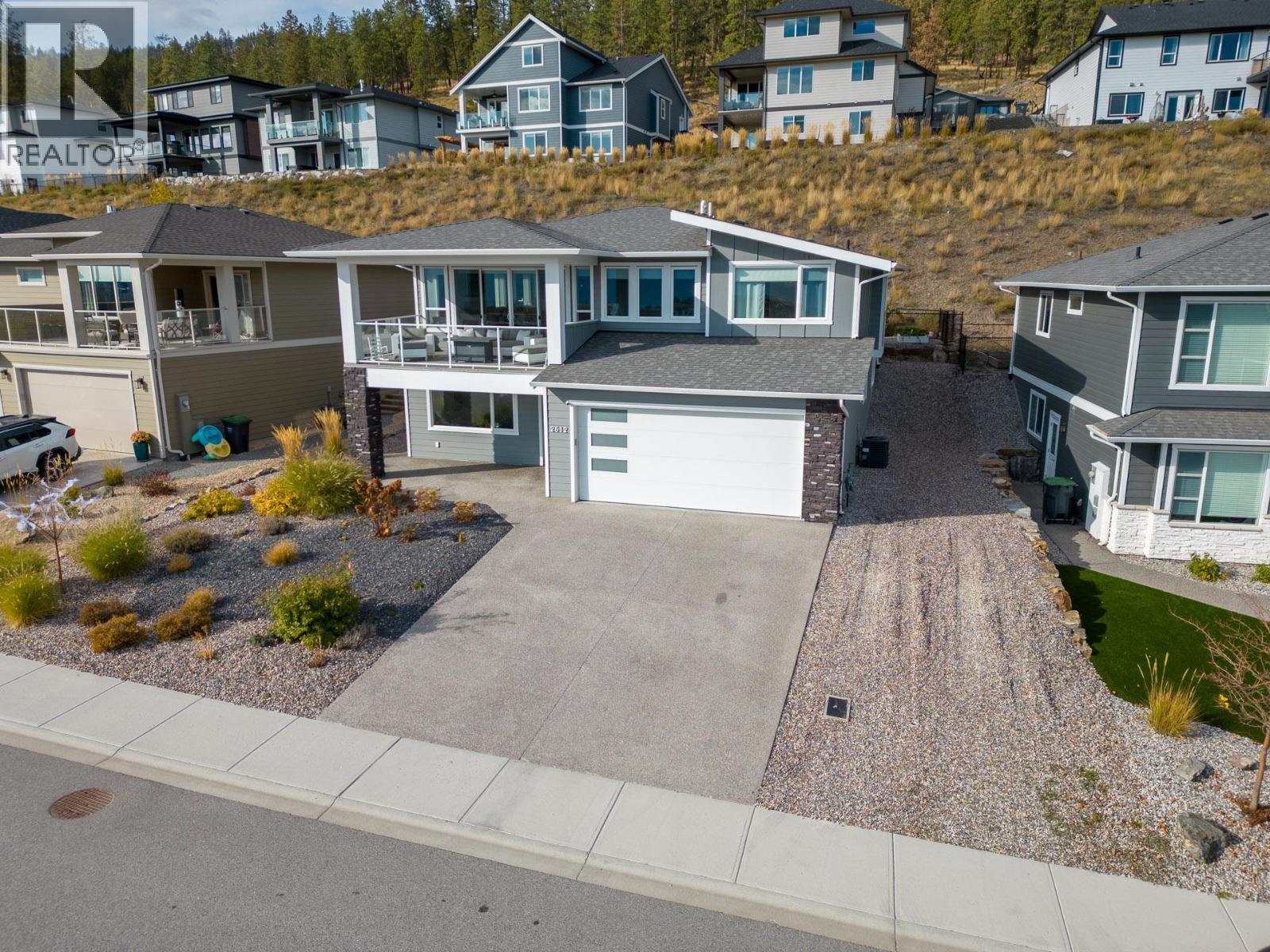  2612 Paramount Drive, West Kelowna