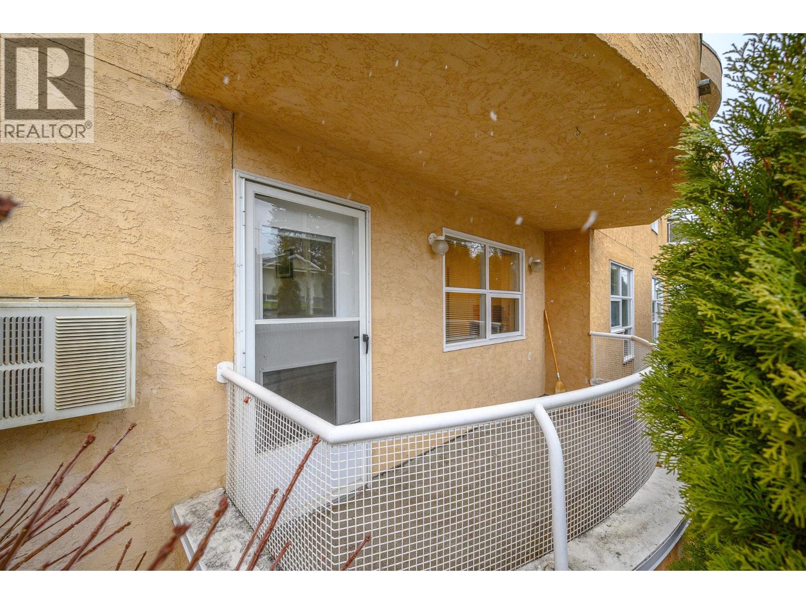 #104 703 GRANVILLE AVENUE - 10