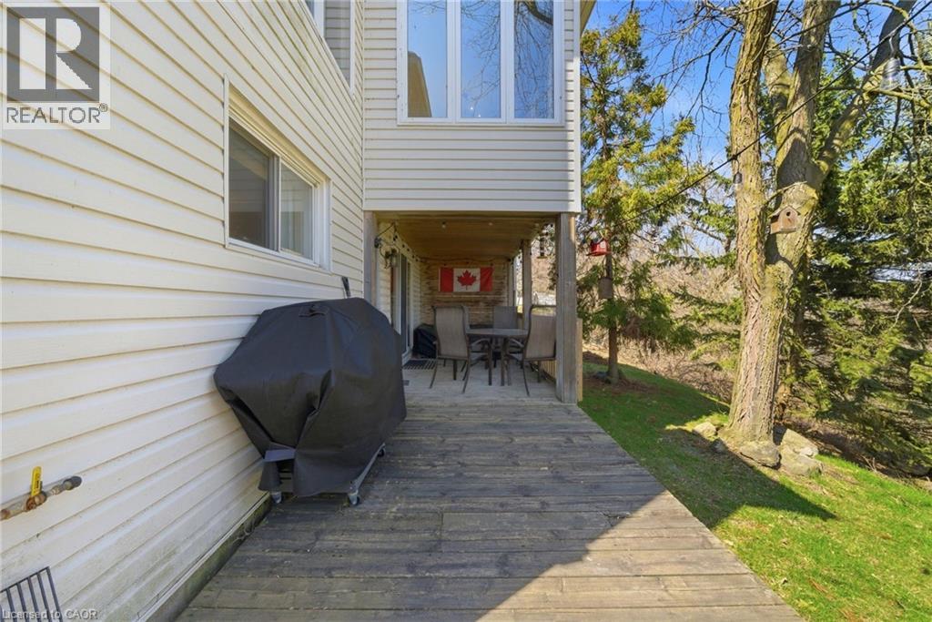 72 MARTINDALE Road - 32