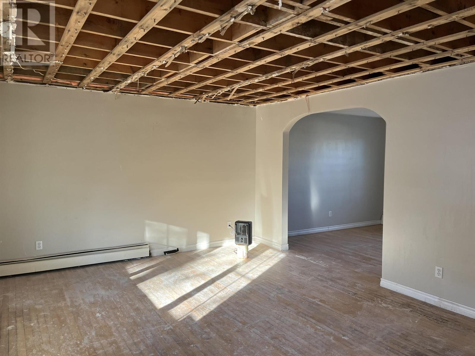 Property 2 of 48 of 974 Aurora Crescent