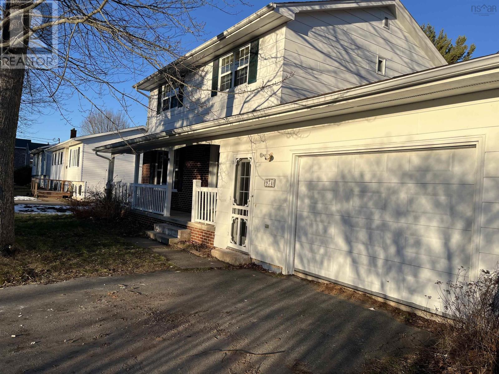 Property 44 of 48 of 974 Aurora Crescent