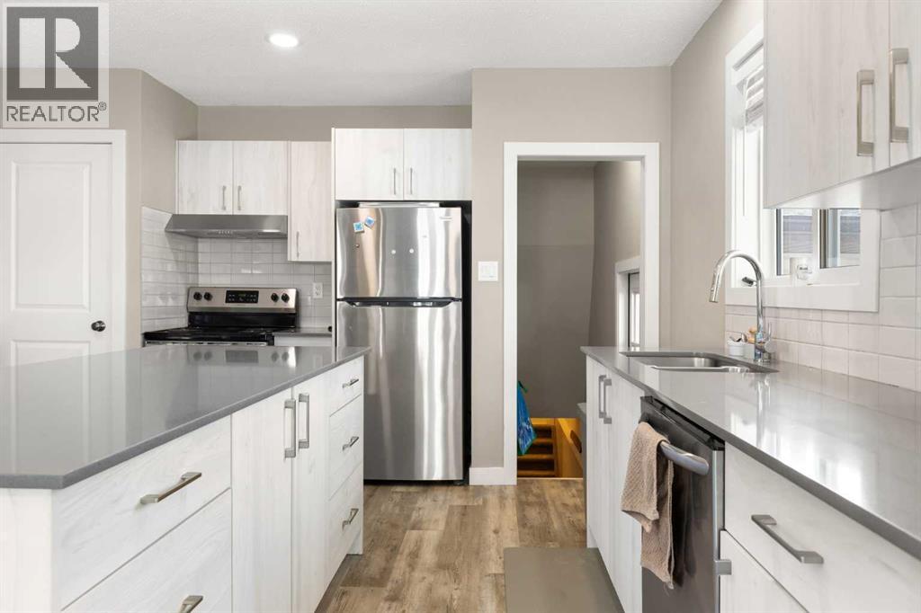139 5 STREET SE - 12