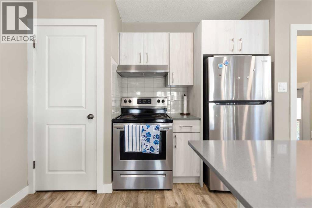 139 5 STREET SE - 14
