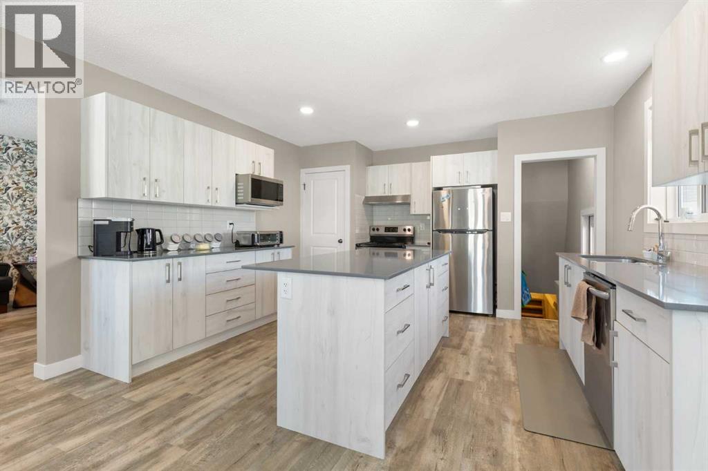 139 5 STREET SE - 11