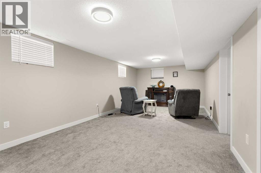 139 5 STREET SE - 26