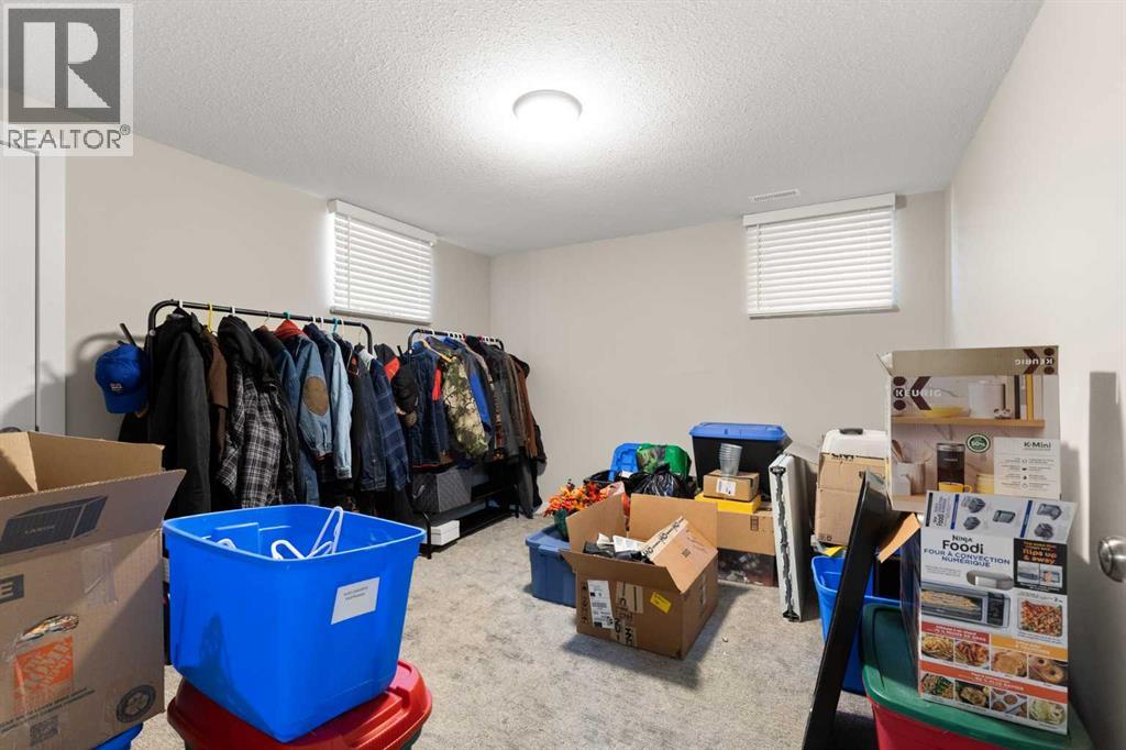139 5 STREET SE - 30