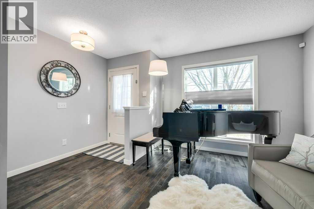 101 Sunset Drive, Cochrane