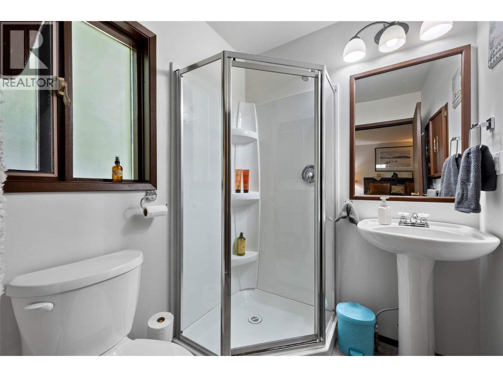 906 DILWORTH ROAD - 20