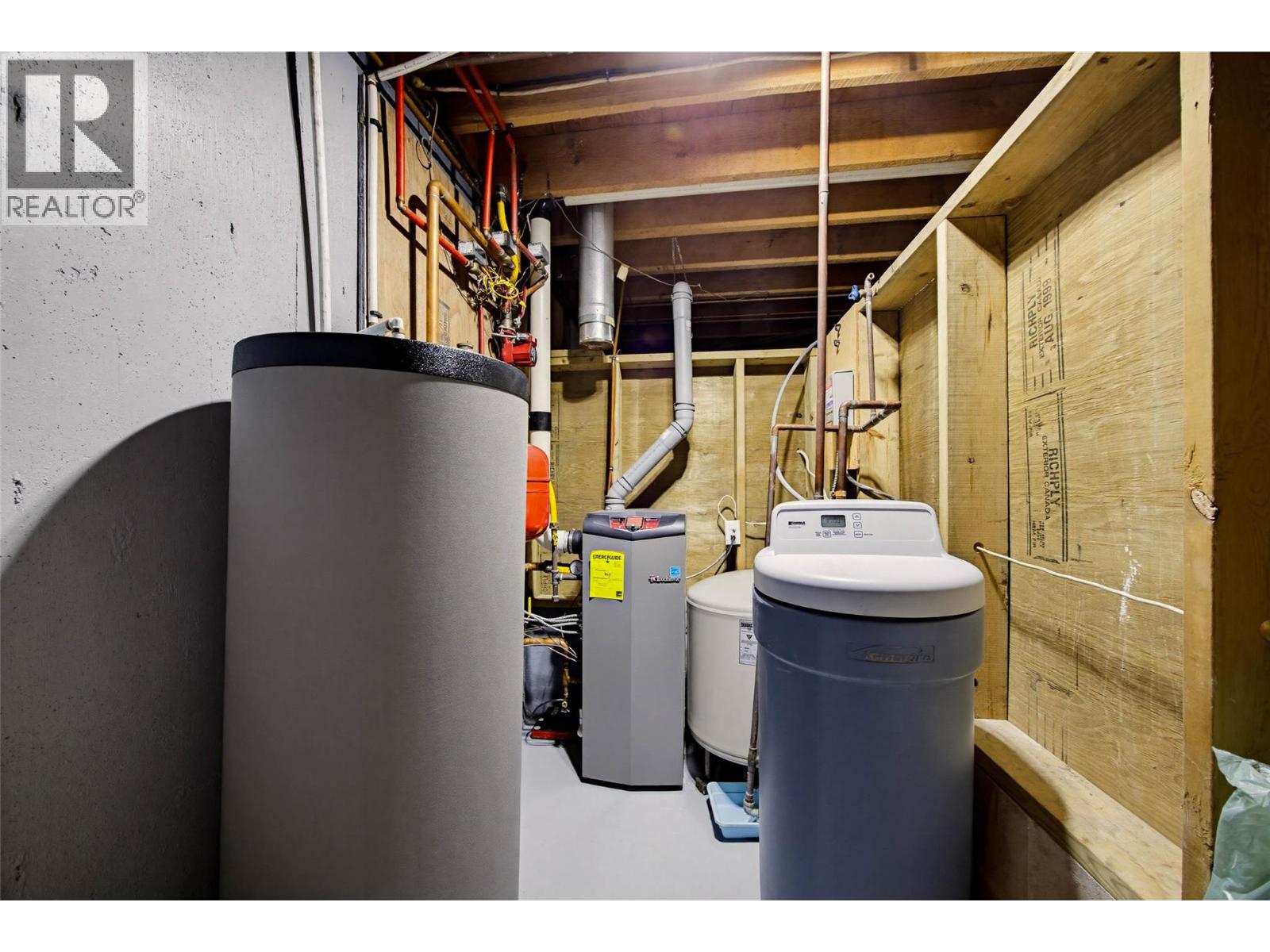 906 DILWORTH ROAD - 32