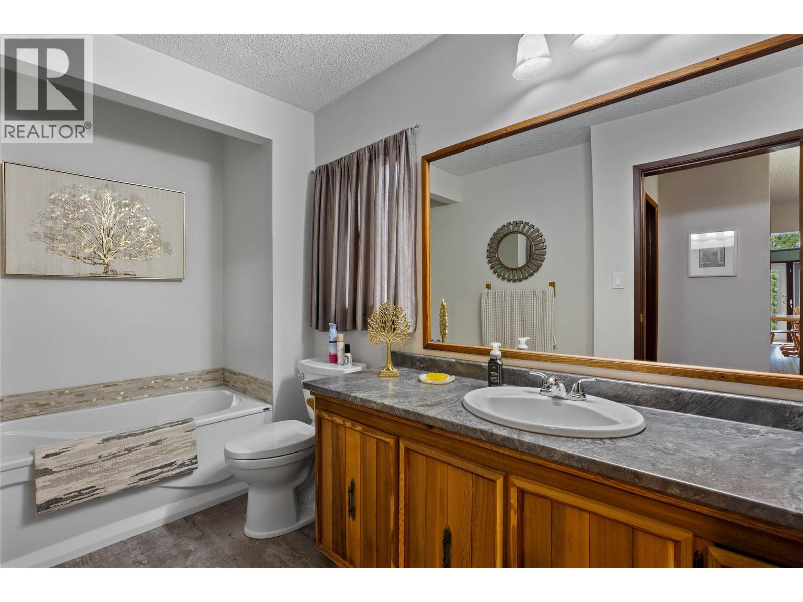 906 DILWORTH ROAD - 22