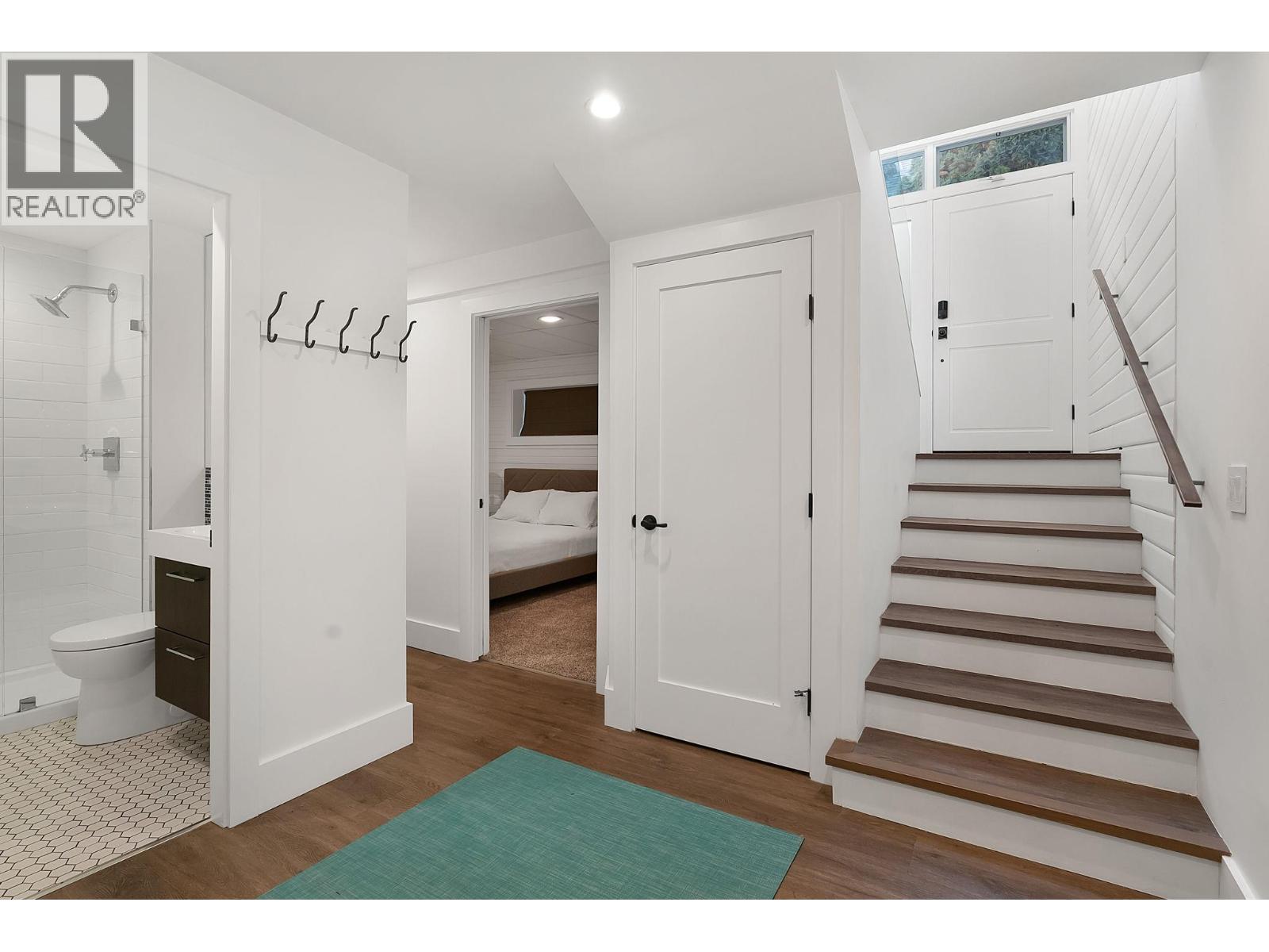  4110 Lakeshore Road, Kelowna