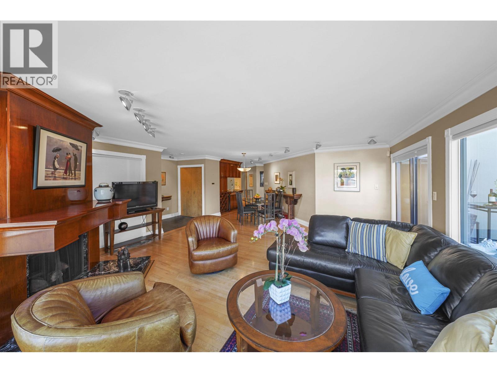 1130 IRONWORK PASSAGE, Vancouver