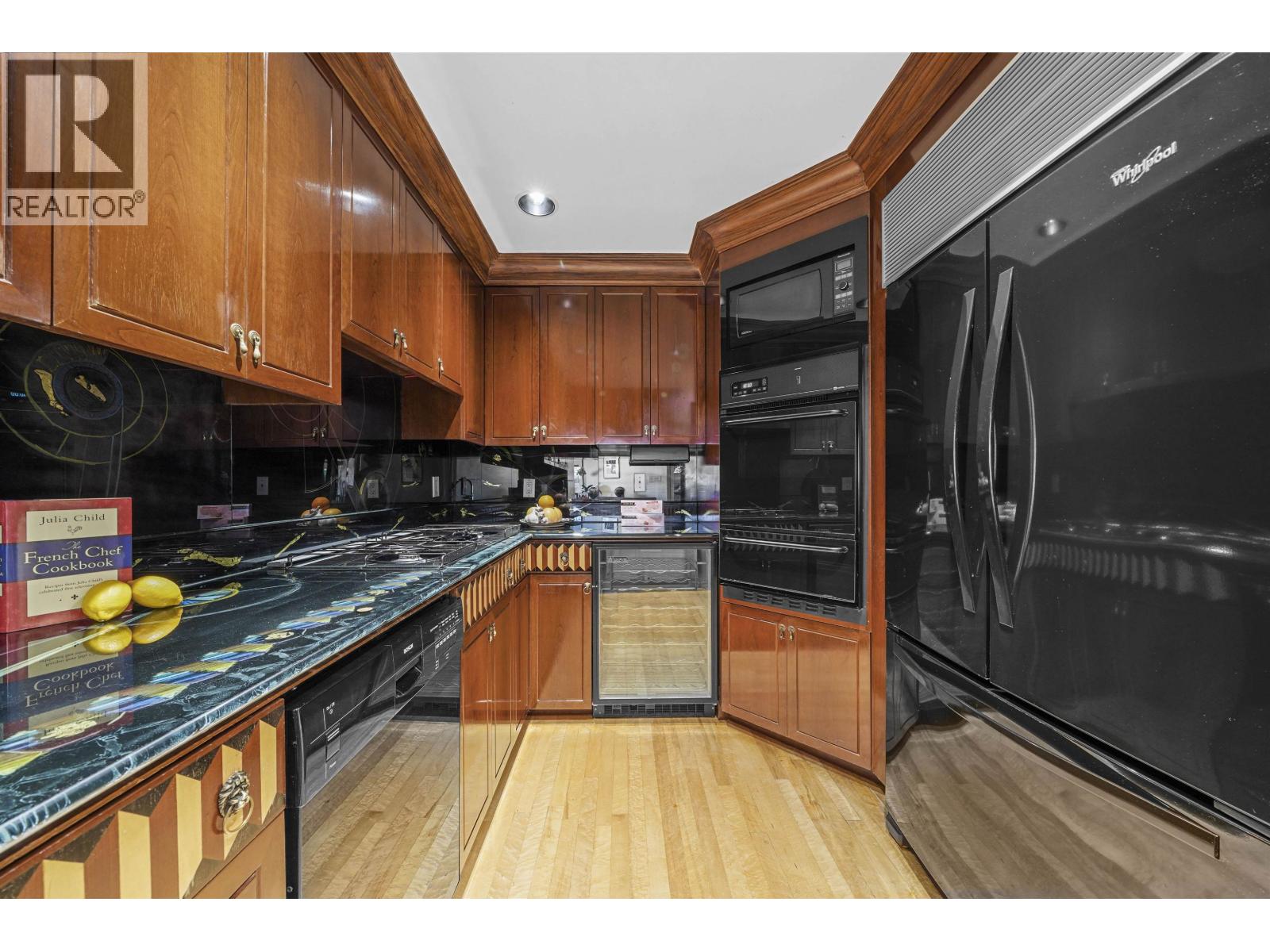 1130 IRONWORK PASSAGE, Vancouver